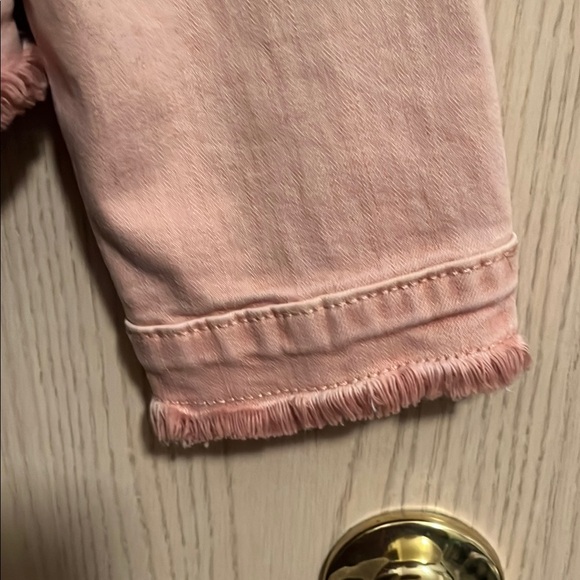 Stylish Pink Denim Jacket with Pearl Details - Picture 3 of 14